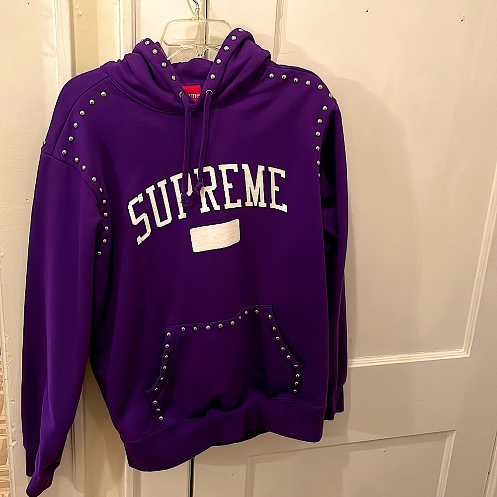 SUPREME Hoody. Studded . MENS MEDIUM. PURPLE. RARE !!